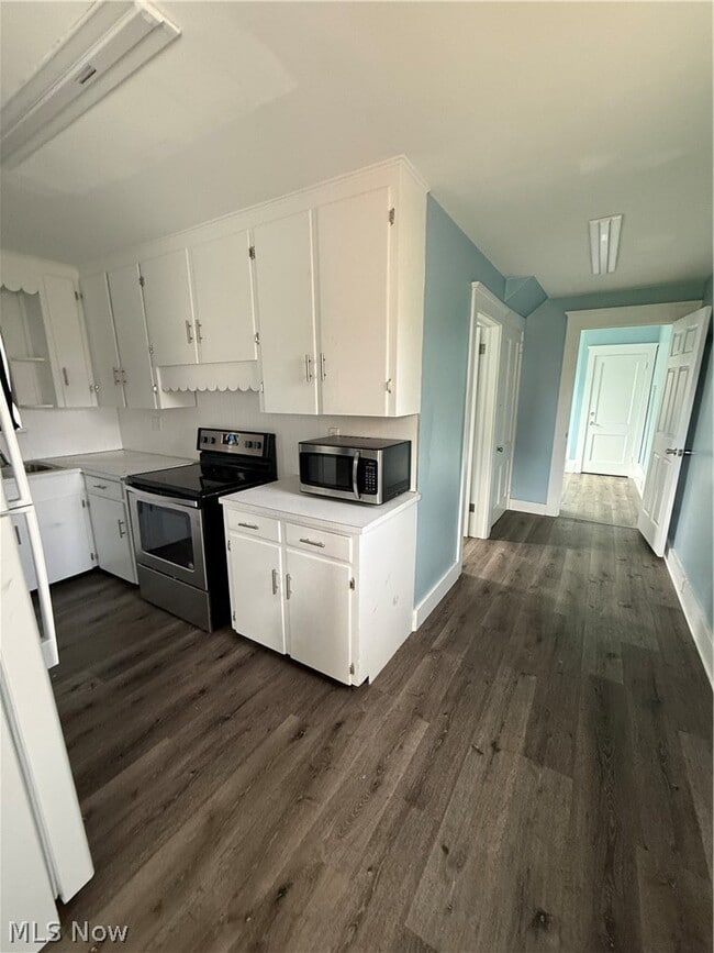 Building Photo - 732 Elberon Ave