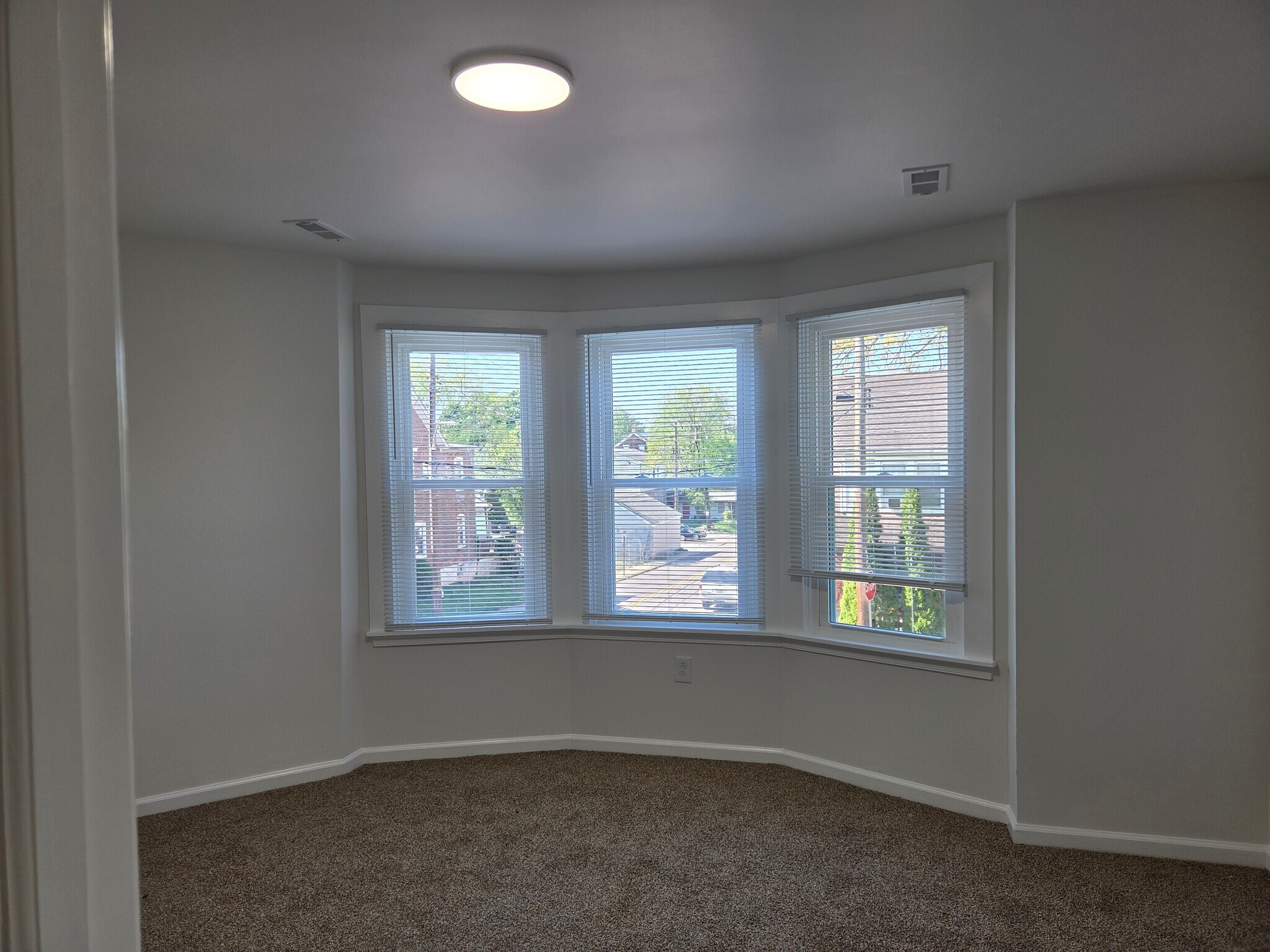 Master bedroom #1 - 69 W 5th St