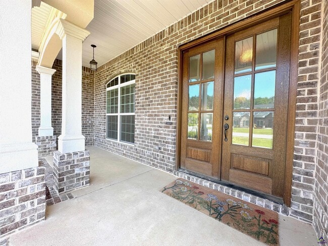 Building Photo - 410 Stonegate Trail