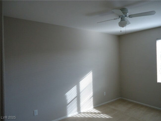 Building Photo - 8954 Fox Season Ave