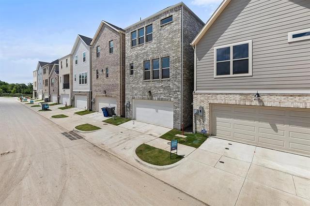 Building Photo - 4831 Aldenbury St