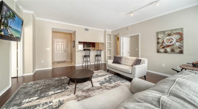 Building Photo - 1064 N Tamiami Trl