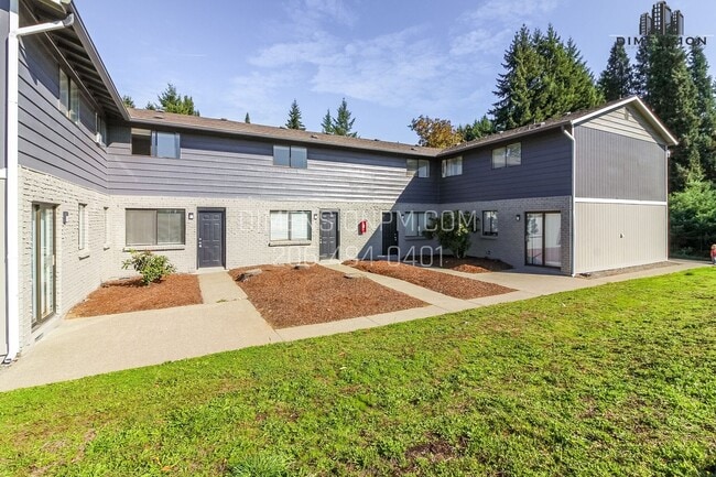 Building Photo - Olympia Townhouses 325 Pattison