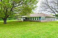 Building Photo - 1640 Culpepper Ln