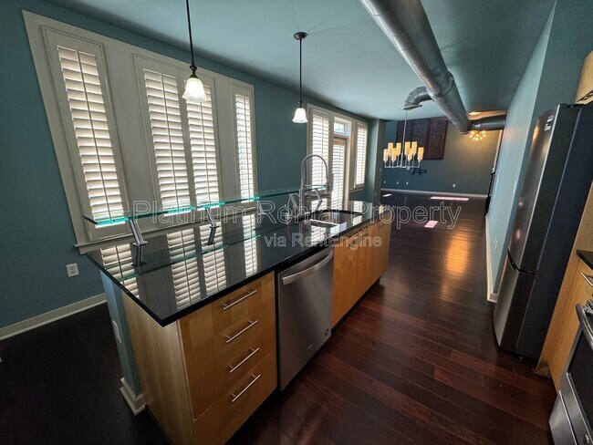 Building Photo - 264 19th St NW