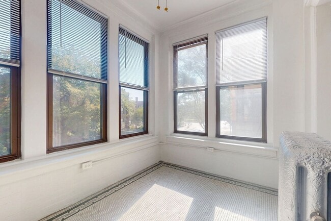 Floorplan - 918 E. Hyde Park Boulevard