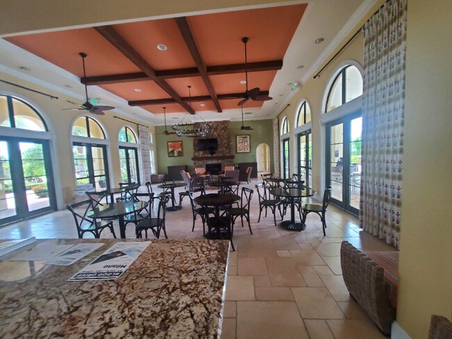 Building Photo - 276 Carlino Dr