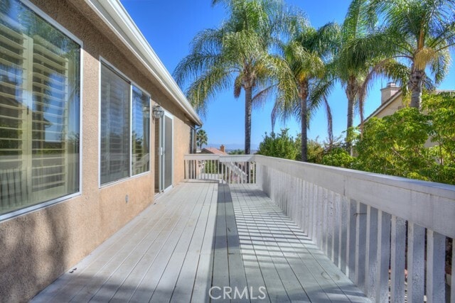 Building Photo - 2029 Vista Del Sol