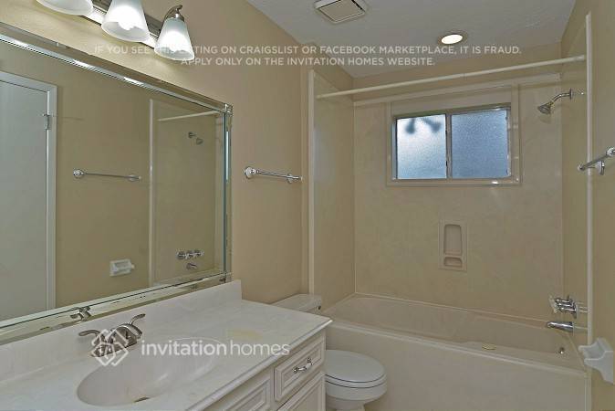 Building Photo - 3902 Paulette Dr