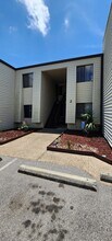 Building Photo - 308 Miracle Strip Pkwy SW