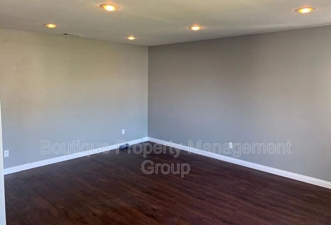 Building Photo - 7022 El Viento Way