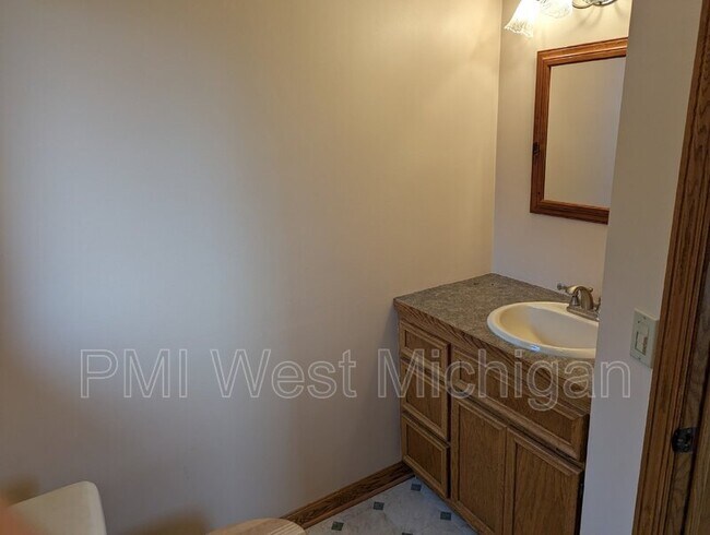 Building Photo - 4537 21st St