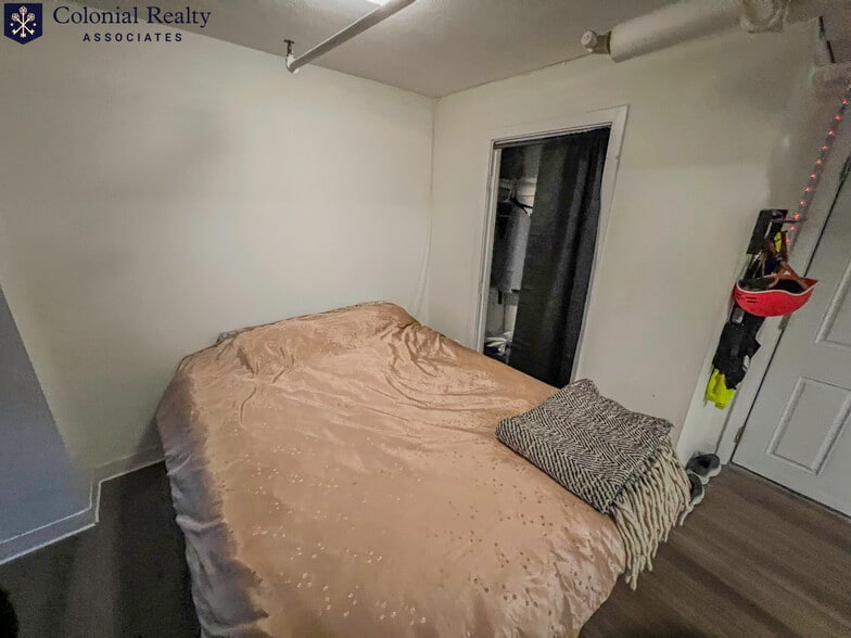 Building Photo - 90 Charles St