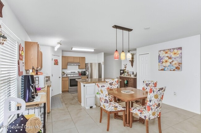 Building Photo - 4300 Millicent Cir