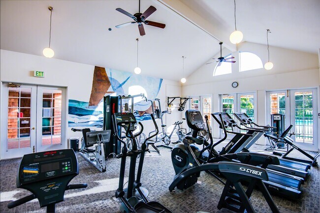 Building Photo - 1400 Pinnacle Ct