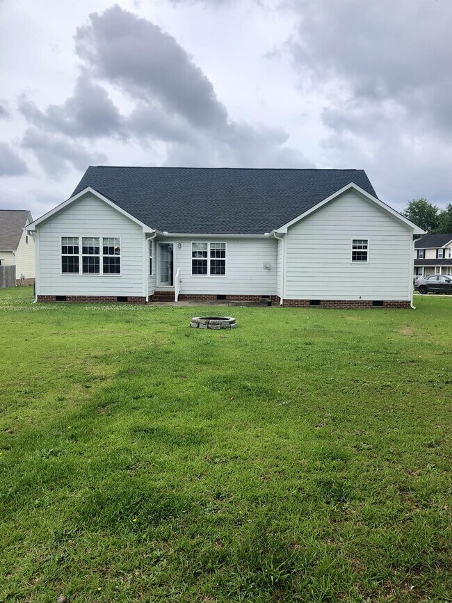 Building Photo - 1504 Richborough Ct