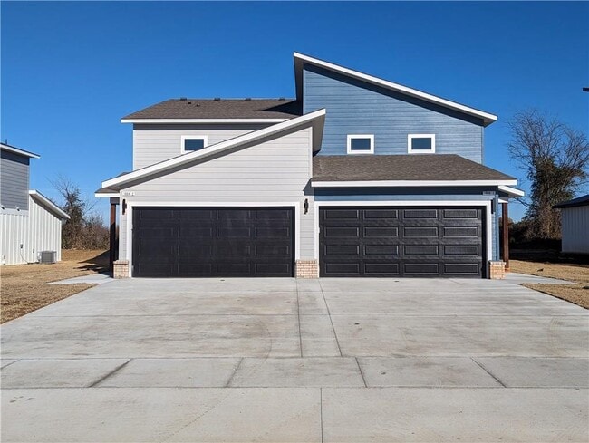 Primary Photo - 1606 SW Casuarina Dr