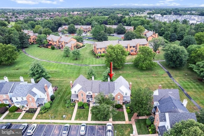 Building Photo - 73 Crickhollow Ct