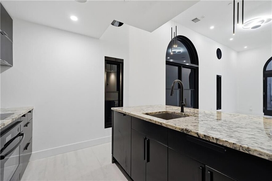 Building Photo - 199 14th St NE