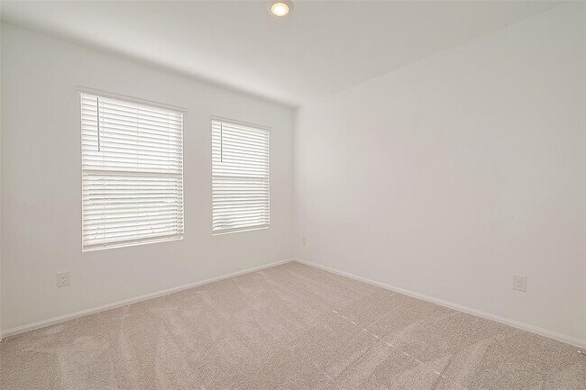 Building Photo - 5107 Sunvalley Bend Dr
