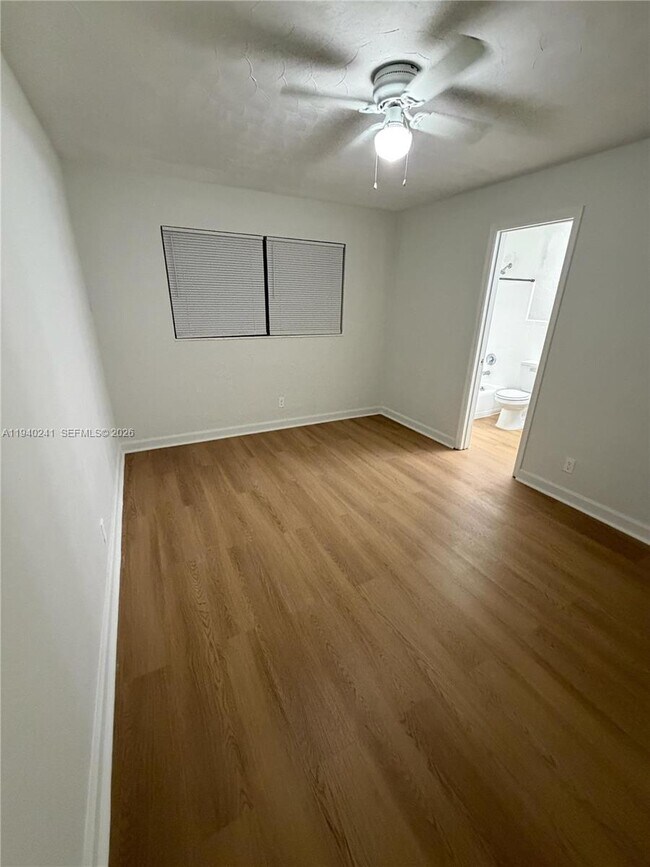 Building Photo - 1221 NW 5th Ave