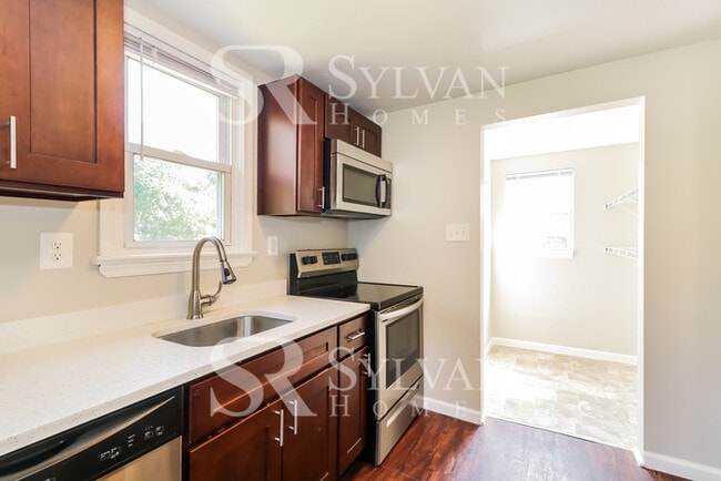 Building Photo - At Last, This Is What You Have Been Searching For!