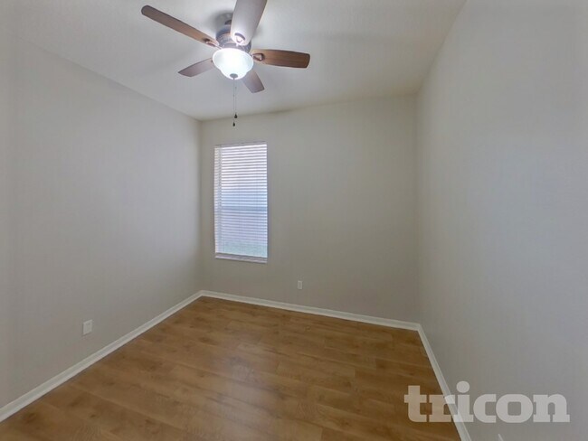 Building Photo - 10337 Avelar Ridge Dr