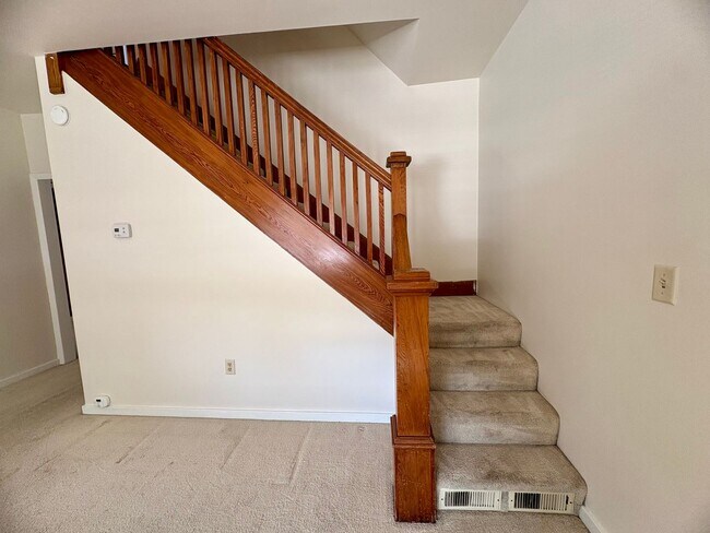 Building Photo - 501-503 E High St