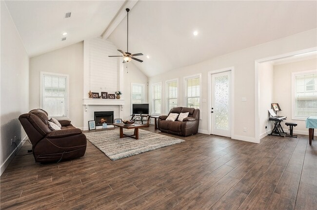 Building Photo - 2715 Portland Ave