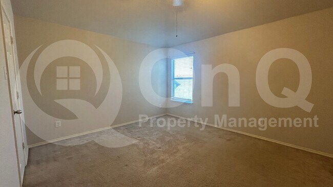 Building Photo - 9537 Navarro St