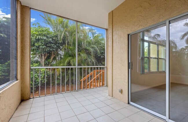 Building Photo - 487 Pinellas Bayway S