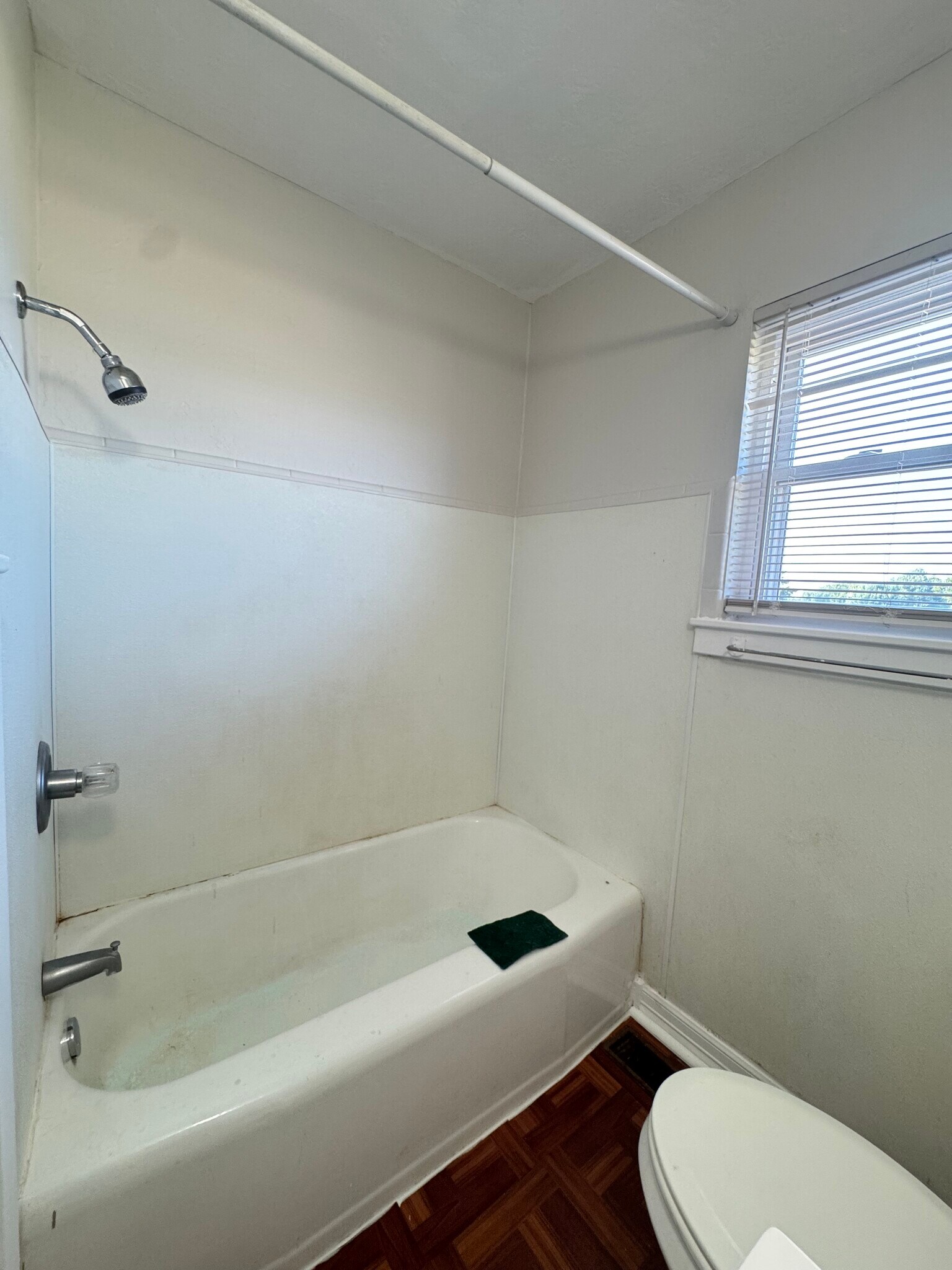 Building Photo - 6007 NW 32nd St