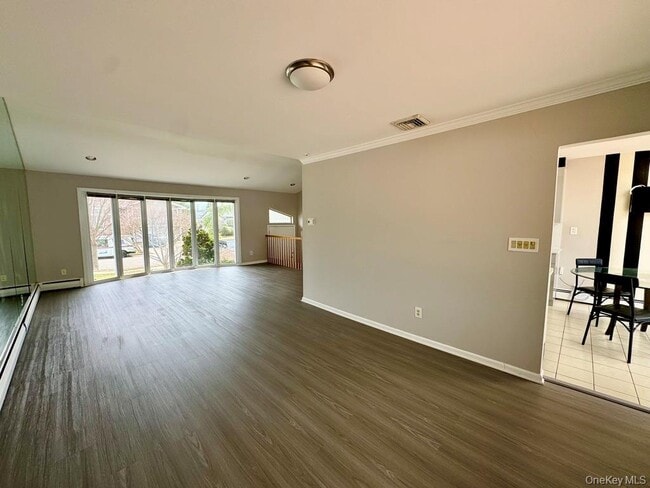 Building Photo - 27 Fortune Ln