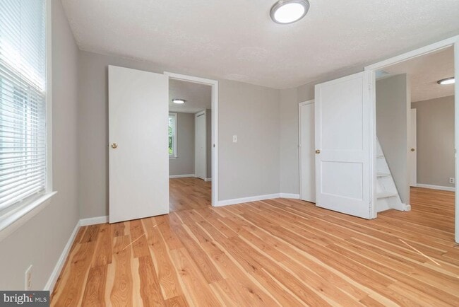 Building Photo - 107 Fusting Ave