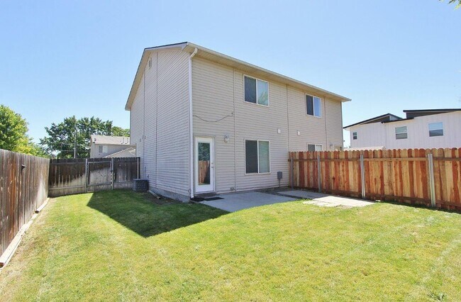 Building Photo - 3835 N Jackie Ln