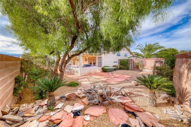 Building Photo - 6405 Break Point Ave