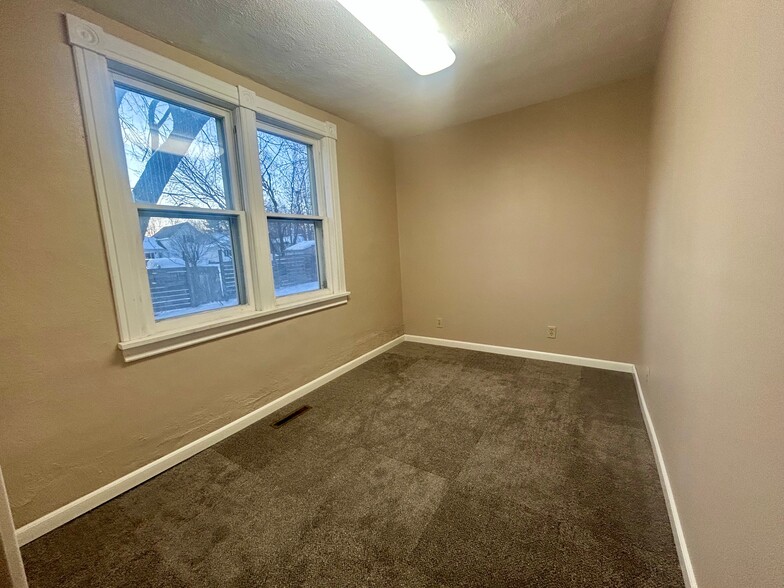 Bedroom 2 with BRAND NEW carpet - 213 Lake Ave W