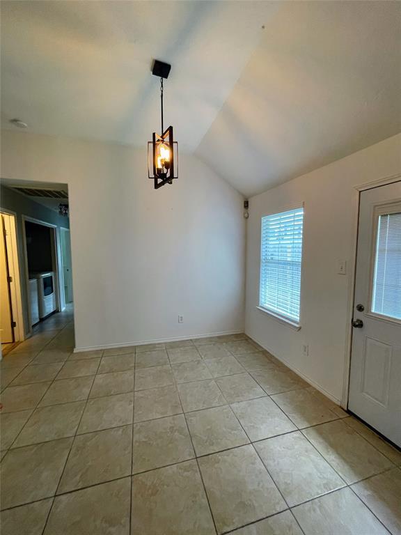 Building Photo - 4010 Bealey Ln