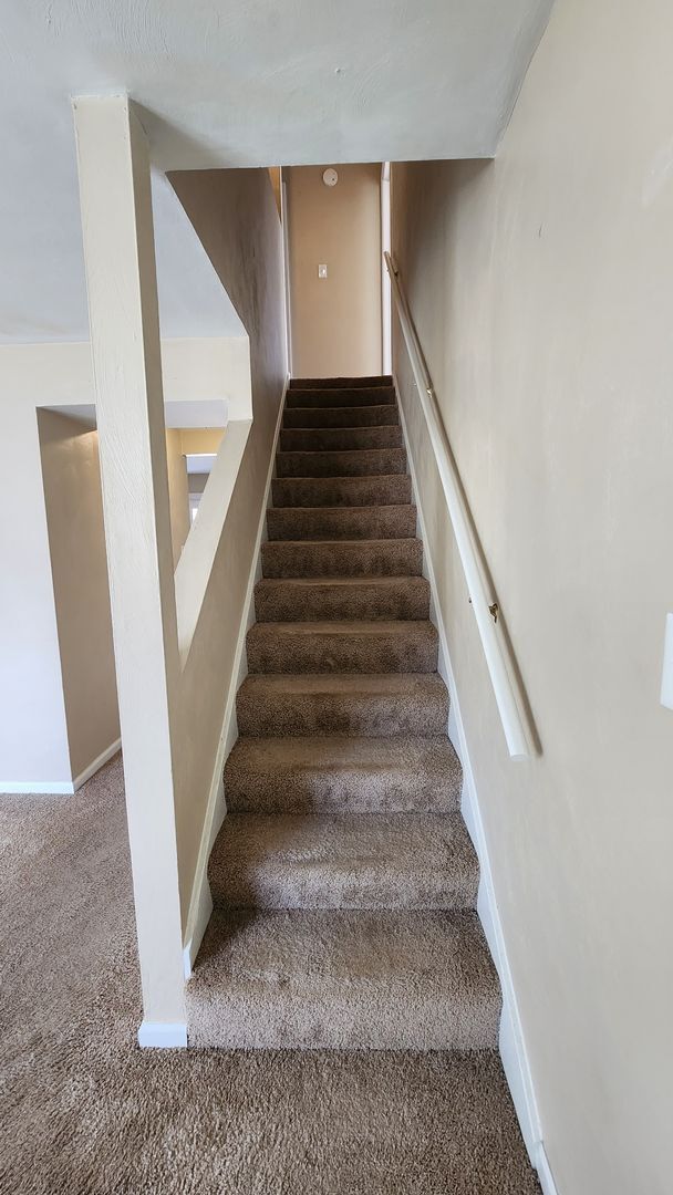 Building Photo - Rosemont Forest