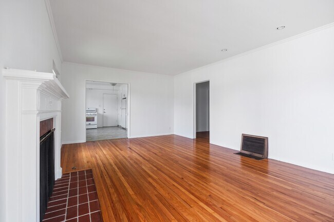 Building Photo - 4105 Irving Pl