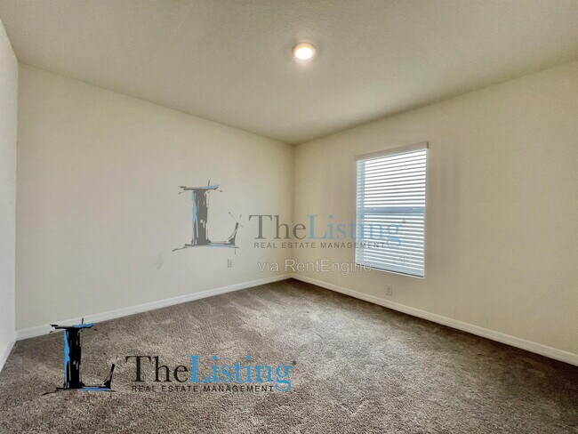 Building Photo - 822 Will Scarlett Ave