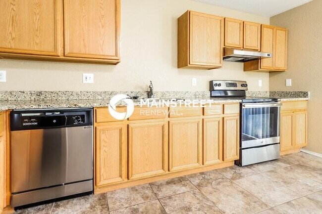 Building Photo - 3 Bedroom Pet-Friendly Home in San Antonio, TX with Main Street Renewal