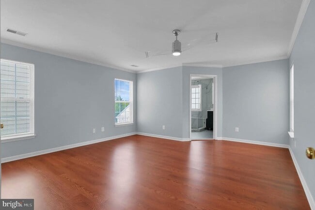 Building Photo - 2548 Port Potomac Ave