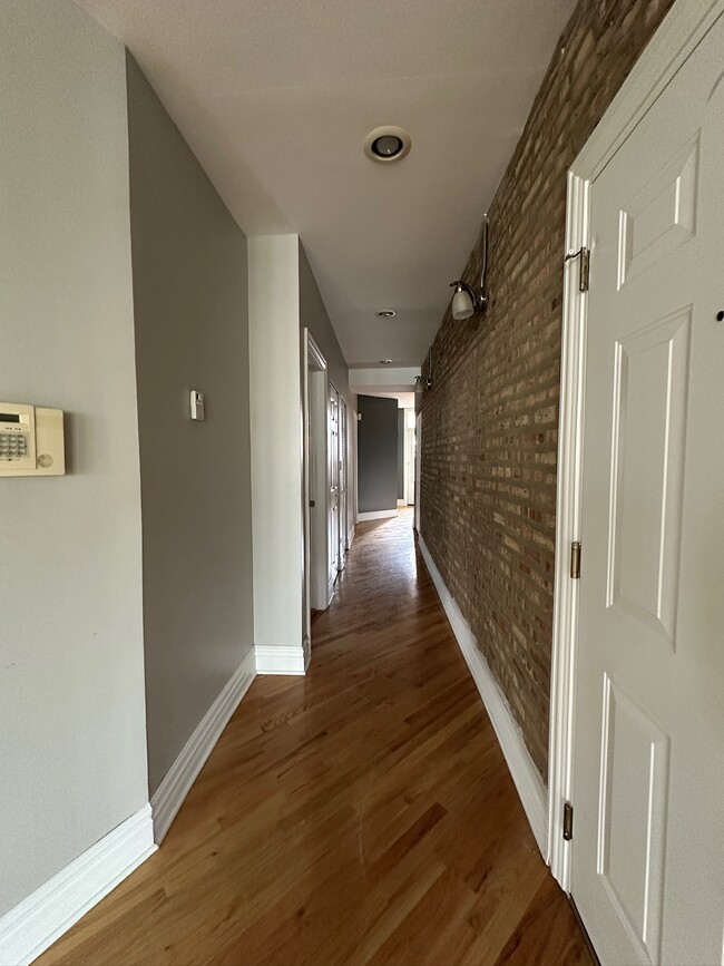 Building Photo - 7010 S Merrill Ave