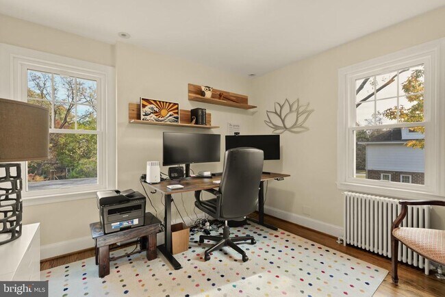 Building Photo - 6403 40th Ave