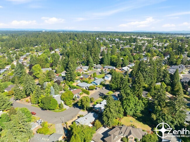 Building Photo - 2409 SE 139th Ave