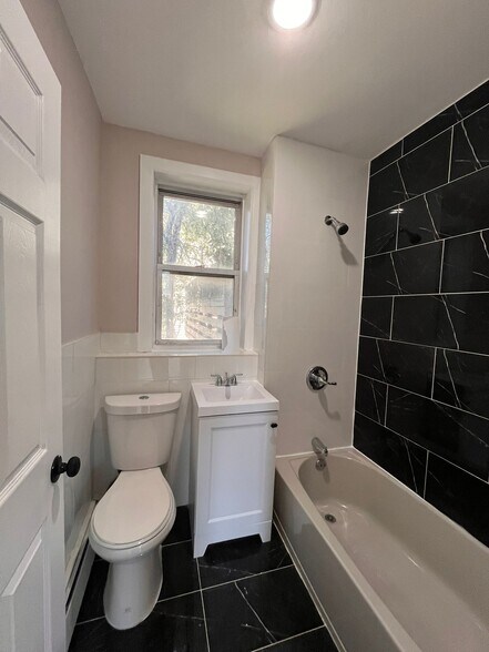 Building Photo - 165 Delaware Ave