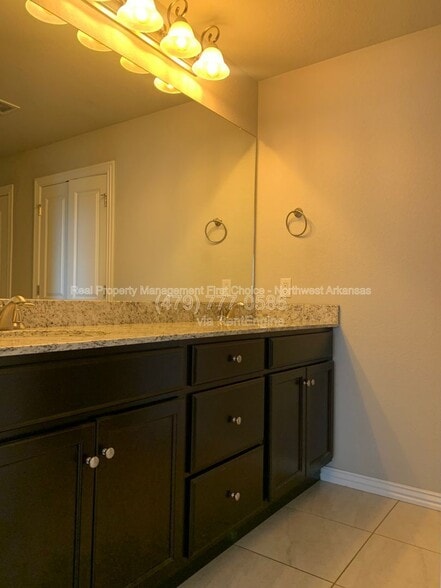 Building Photo - 2757 W Kilimanjaro Way