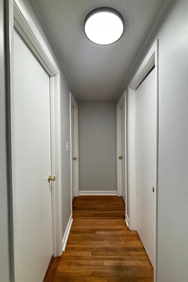 Building Photo - 8414 Dawn Dr