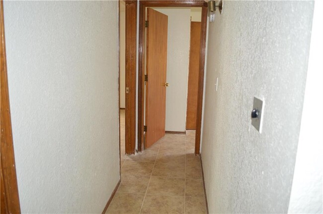 Building Photo - 11613 James Watt Dr